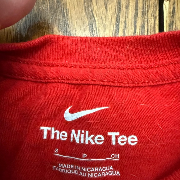 Nike KC Currnwt Red Tee with Logo - Picture 2 of 3